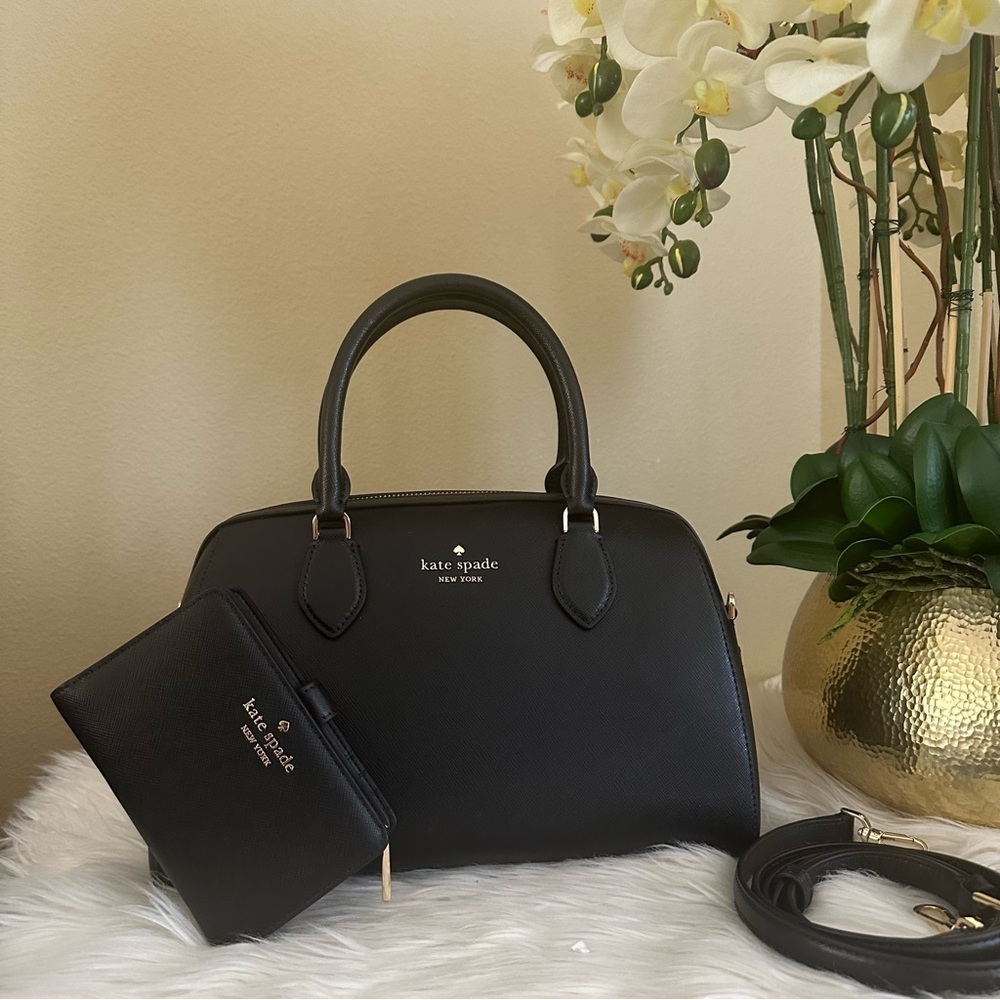 New Kate spade Madison Large Dolly Duffle Crossbody bag and wallet set - Picture 3 of 16